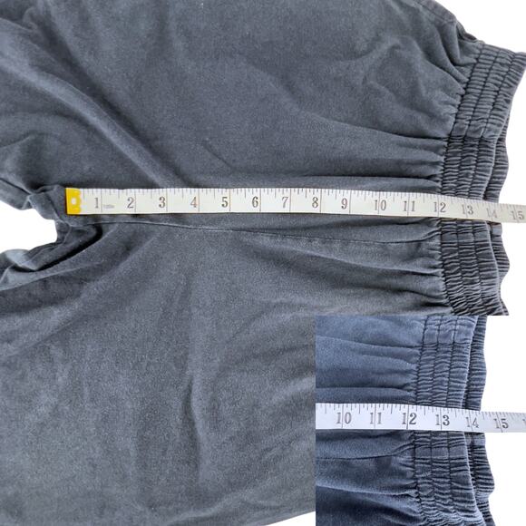 Black Capri Pants Side Pockets Split Hem No Tags - Picture 10 of 12